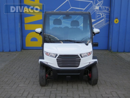 vorfuhrer-d-line-dv-2xc-elektro-60-volt-golfcart-mit-kabine